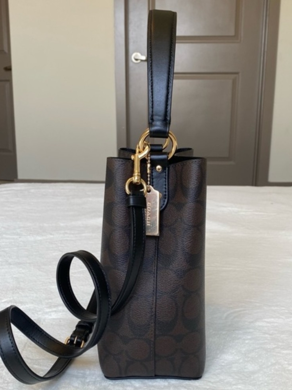 Coach Brown Signature Canvas Bucket Shoulder Bag with Black Trim - Picture 2 of 3